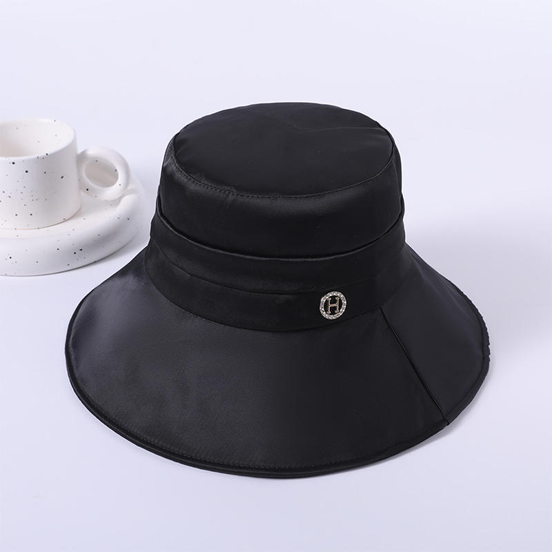 Eleve su estilo de verano con el nuevo sombrero de tela negra de gama alta