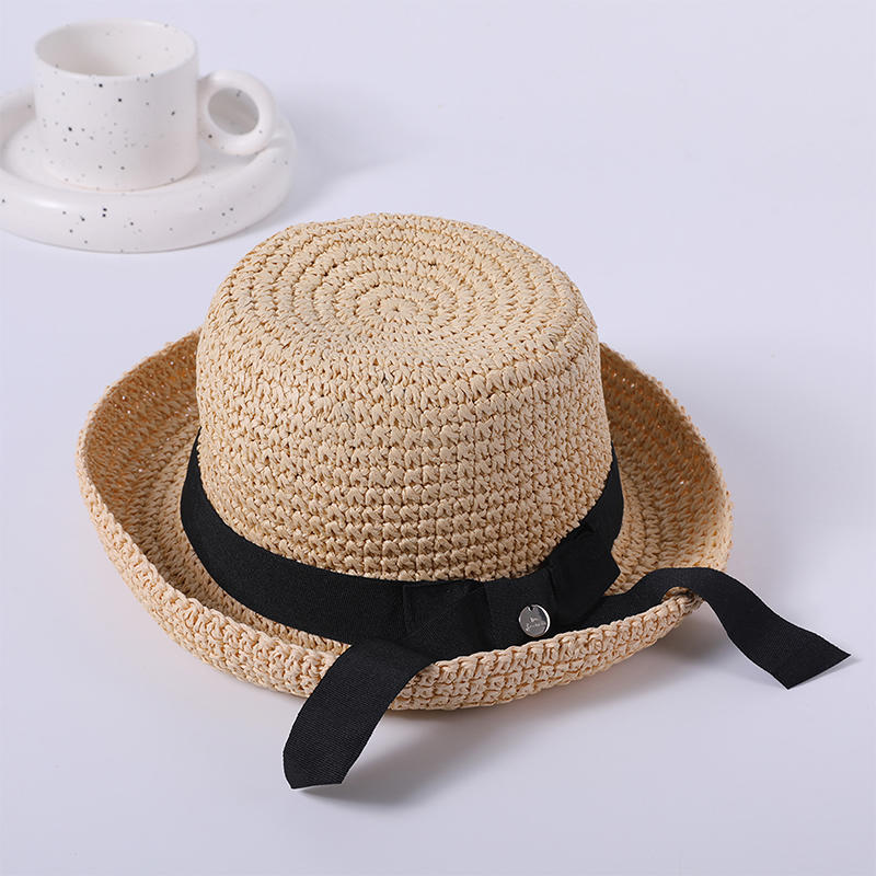 Pequeño sombrero de paja deformado lazo de cinta negra lindo lindo sombrero de paja con reborde