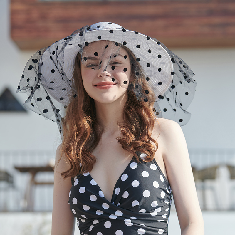 Punto de onda sombrero de paja de encaje primavera y verano nuevo juego de ocio sombrero de playa tejido versión coreana femenina del sombrero para el sol sombrilla al aire libre sombrero para el sol